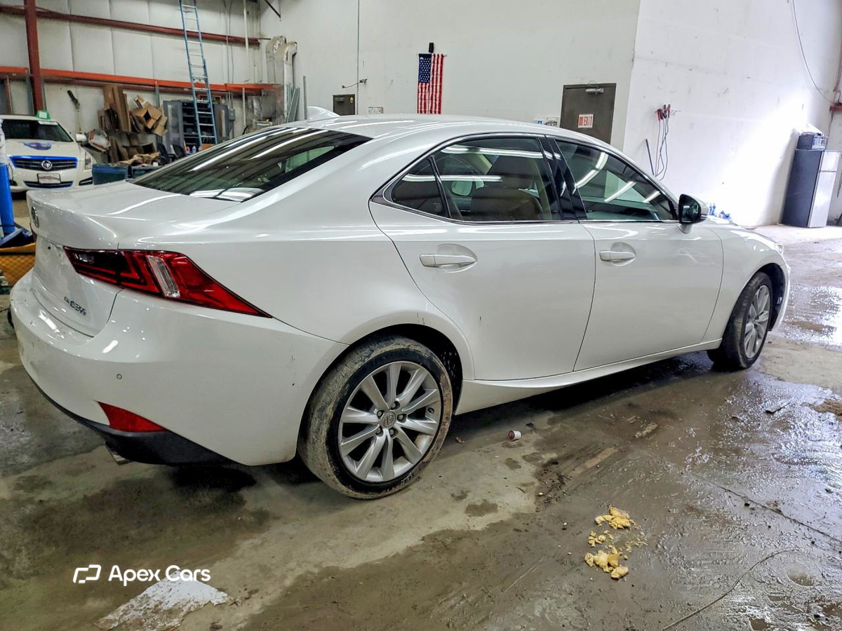 Lexus IS 2016