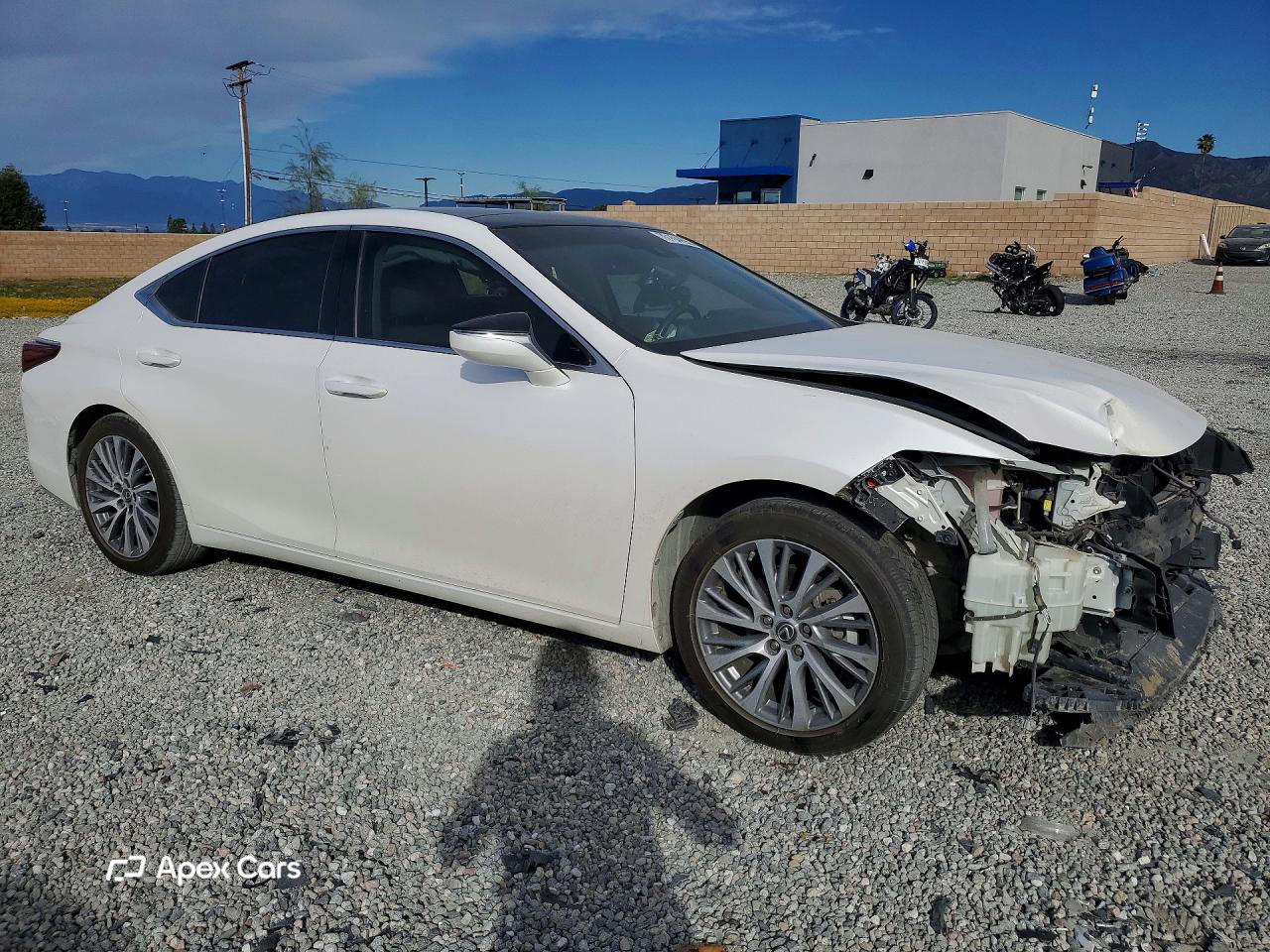 Lexus ES 2020