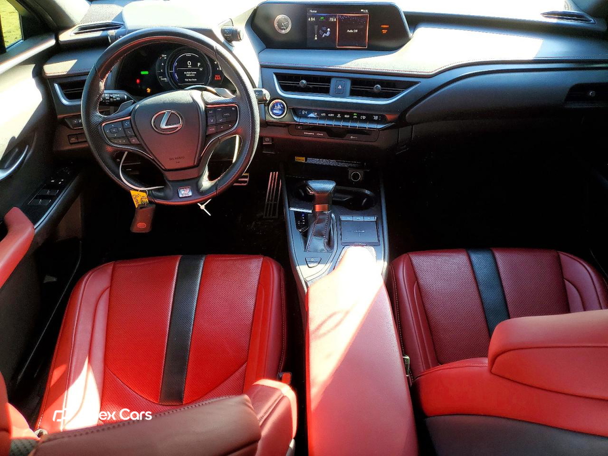 Lexus UX 2020