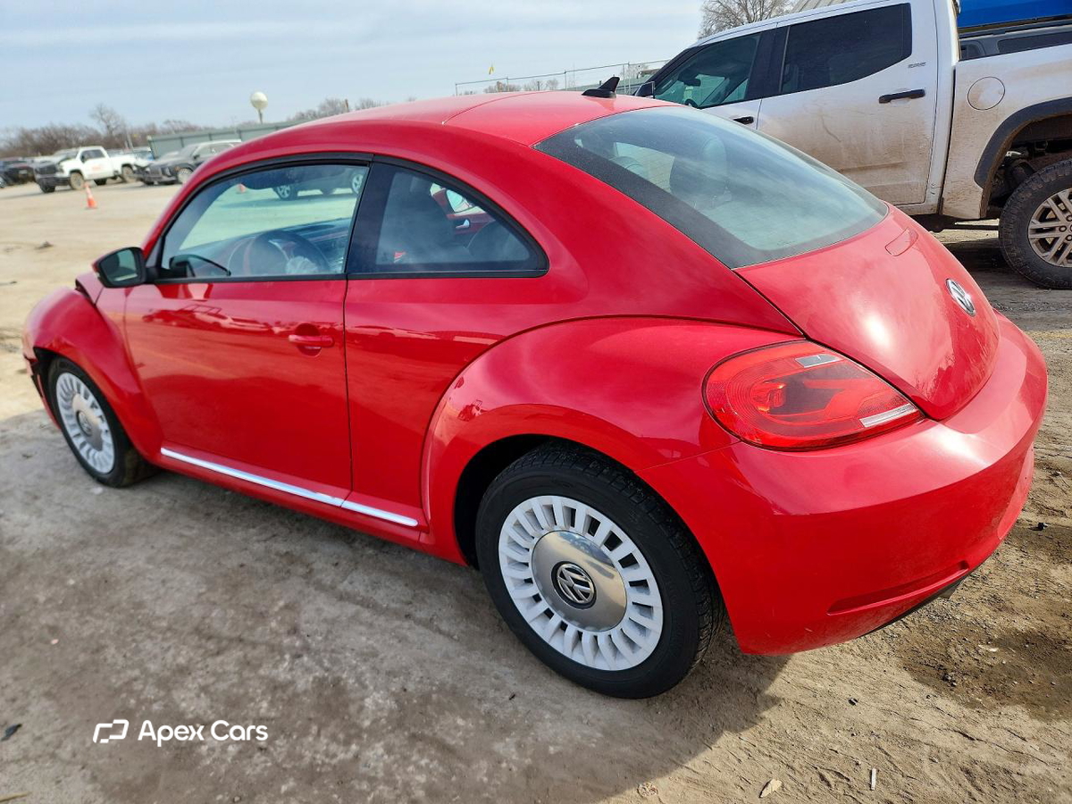 Volkswagen Beetle 2015