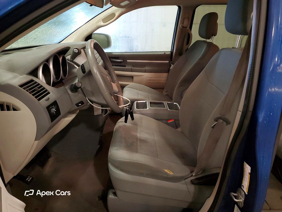 Dodge Caravan 2010