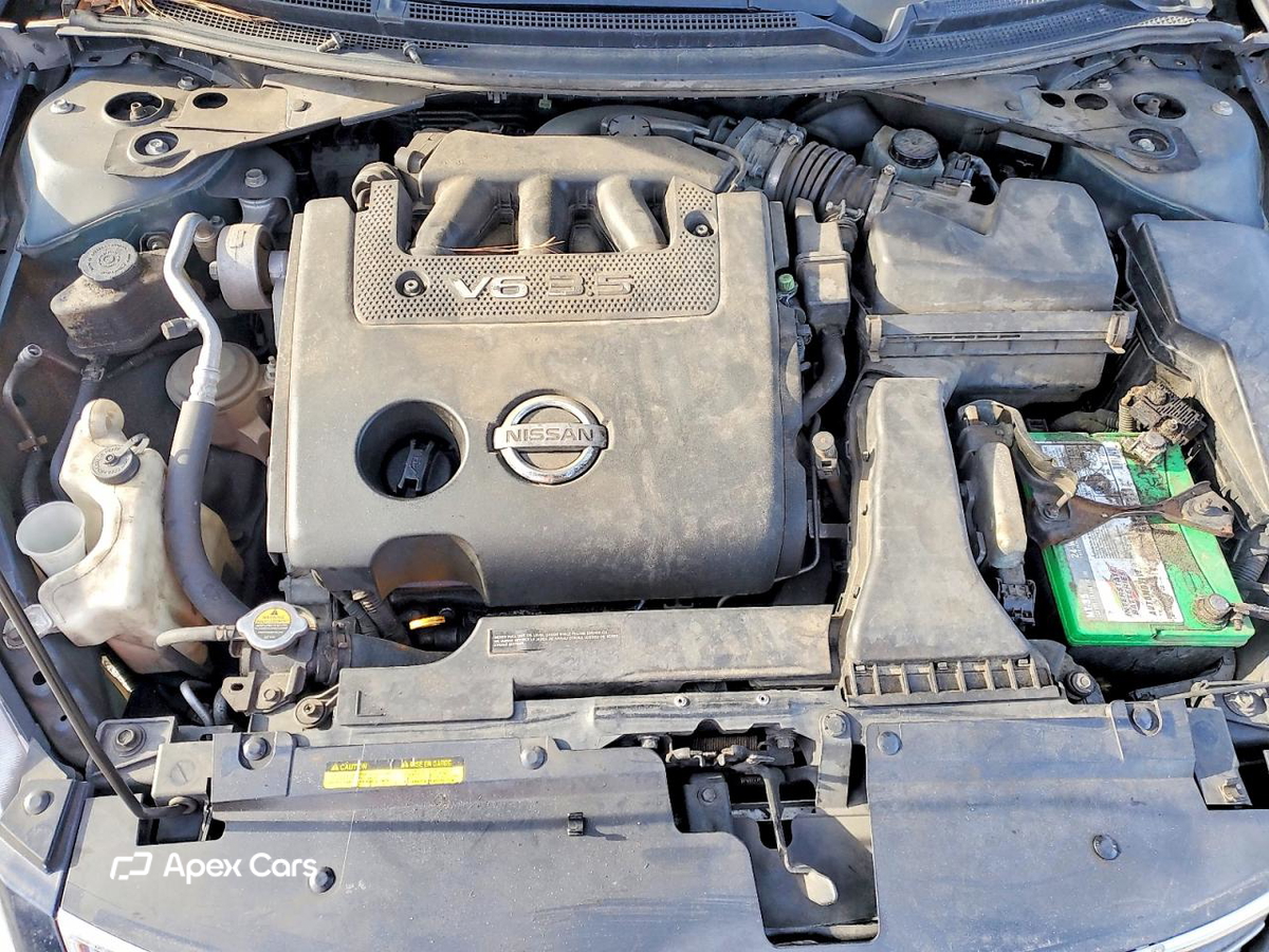 Nissan Altima 2010
