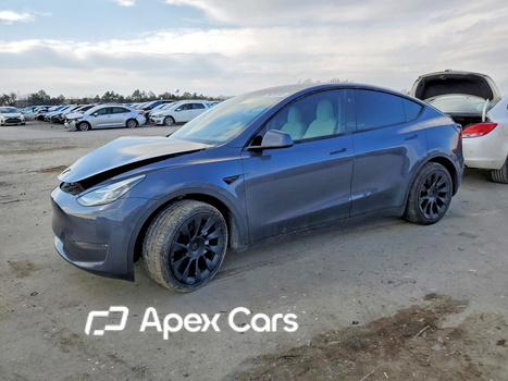 Tesla Model Y 2023 - Image 1 of 13