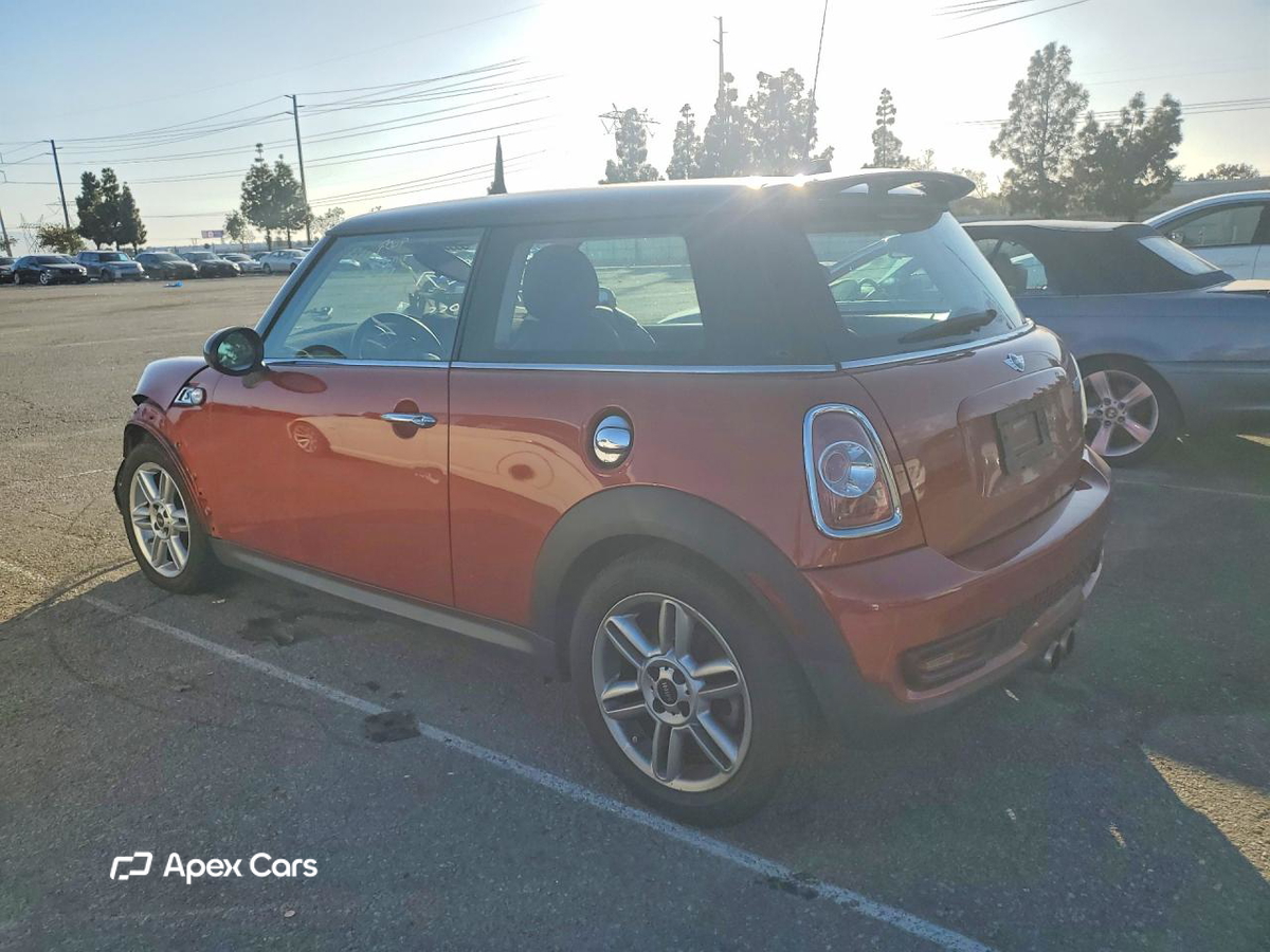 MINI Cooper 2011