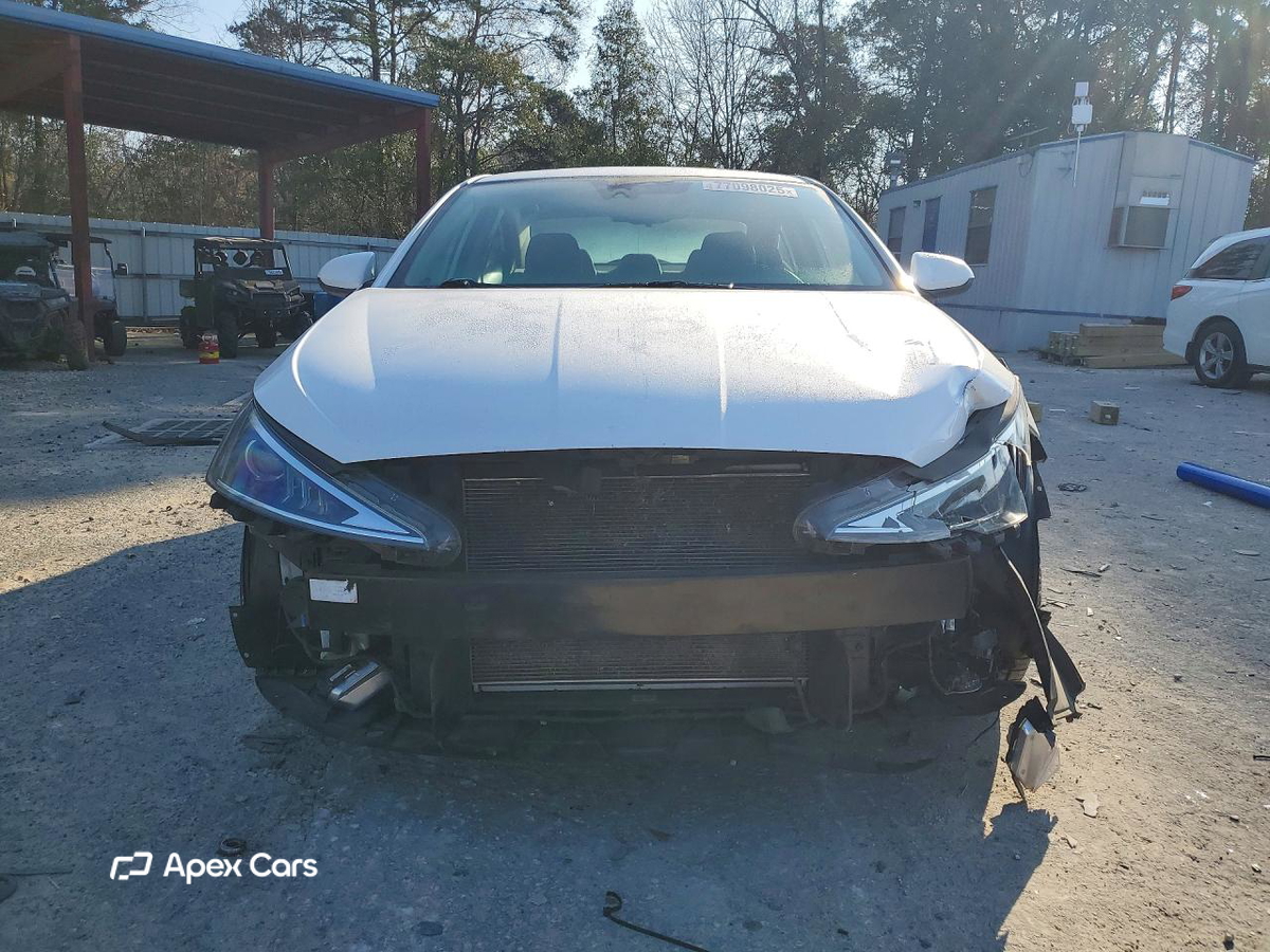 Hyundai Elantra 2020