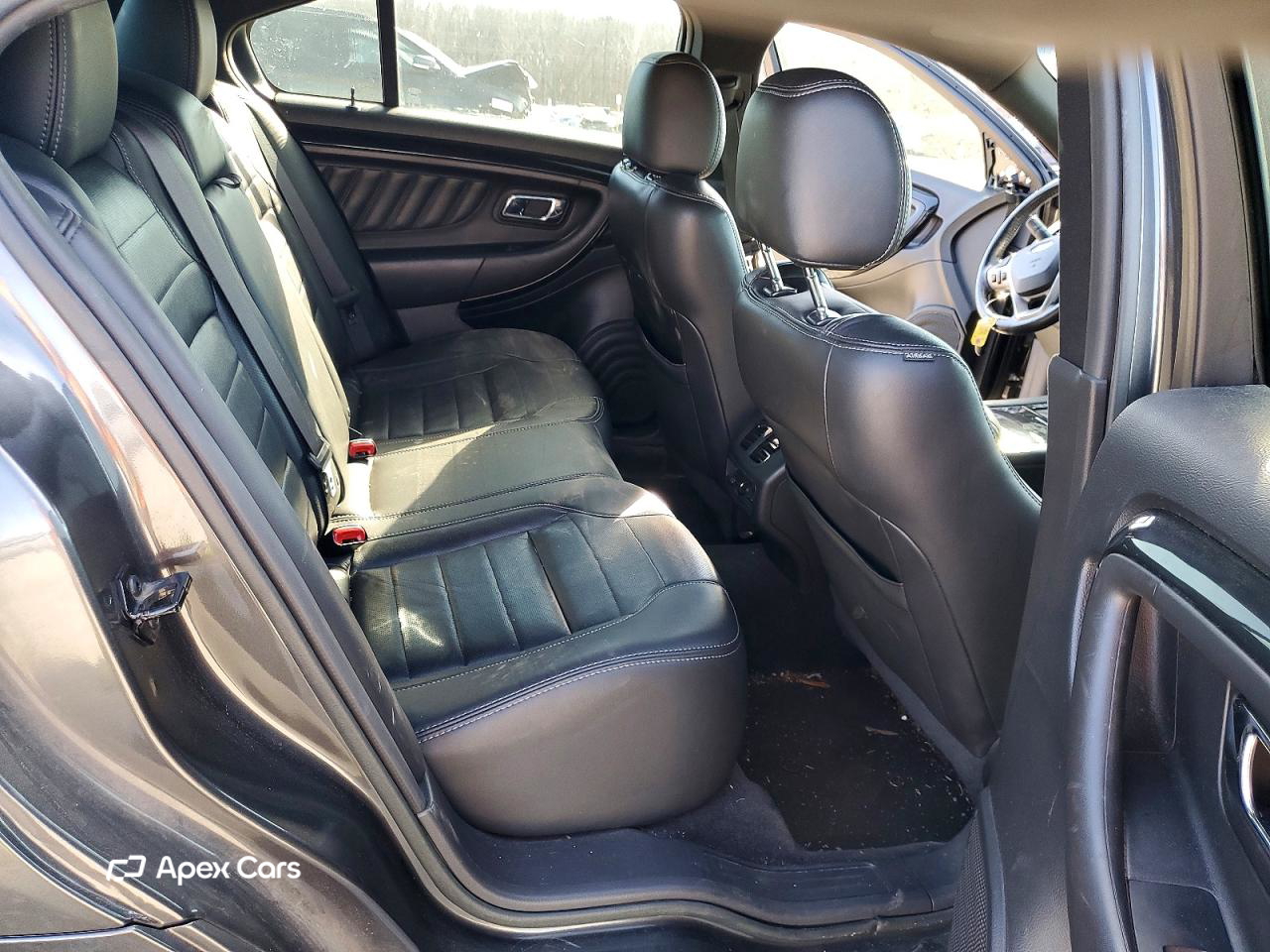 Ford Taurus 2015