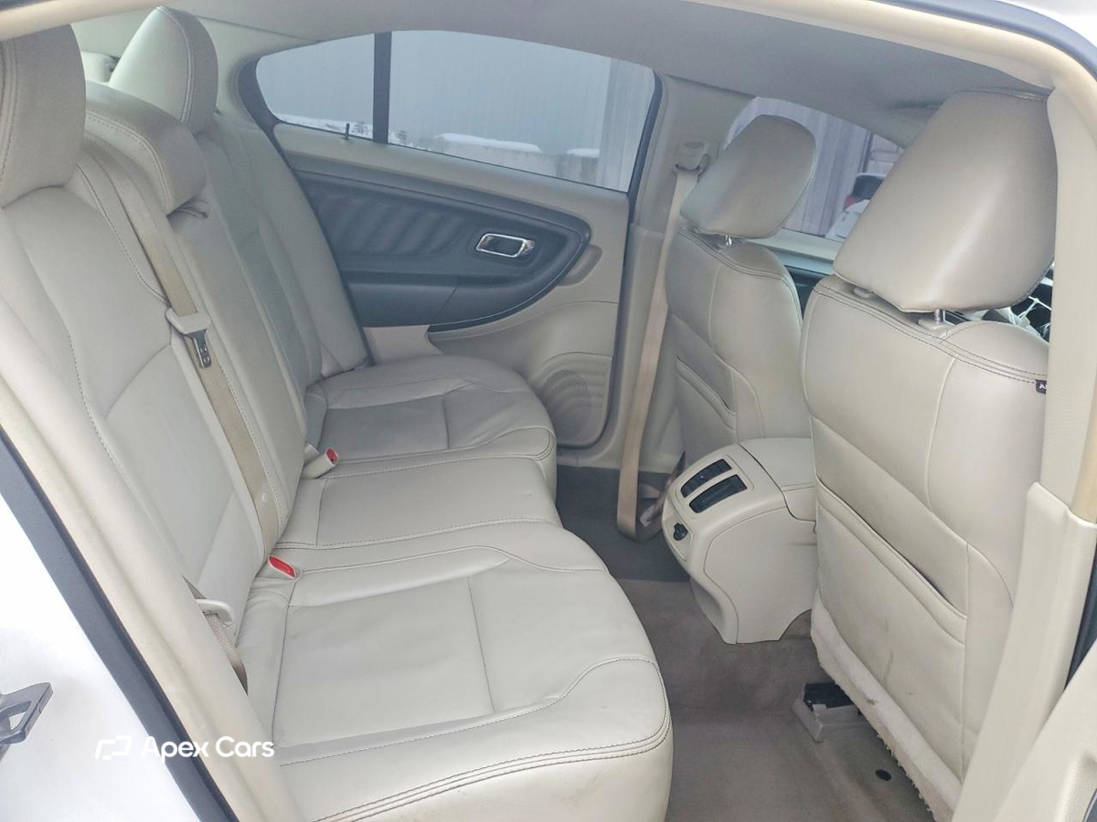 Ford Taurus 2011
