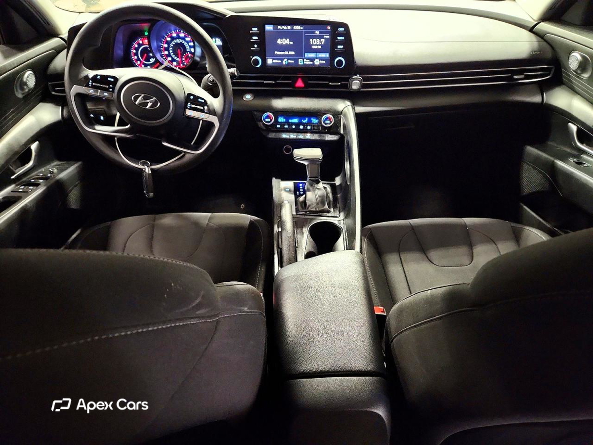 Hyundai Elantra 2021