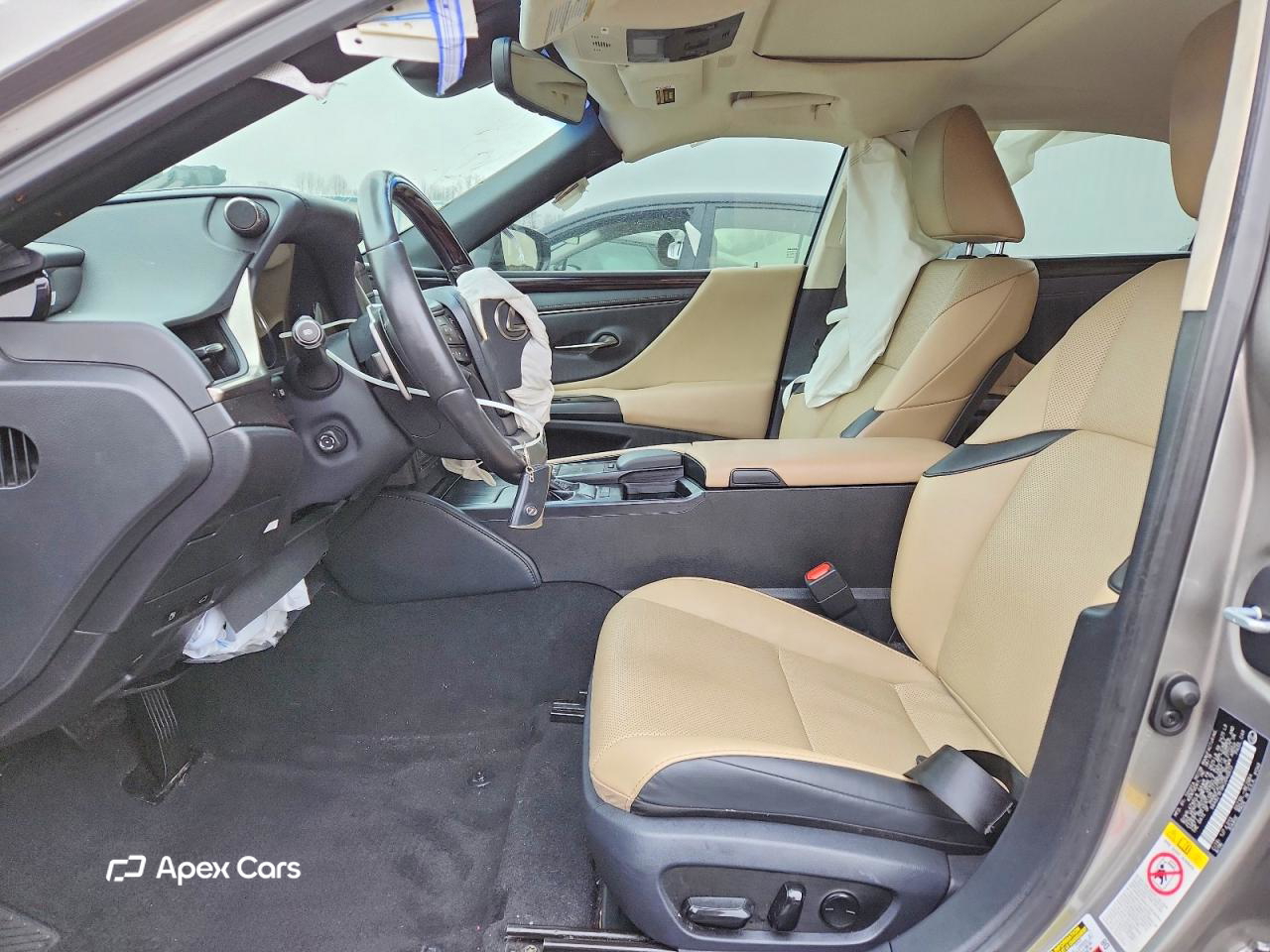 Lexus ES 2019
