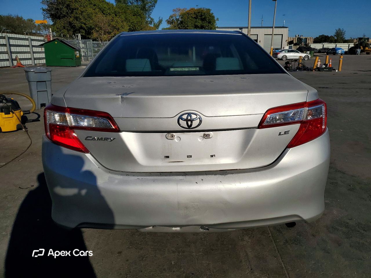 Toyota Camry 2012