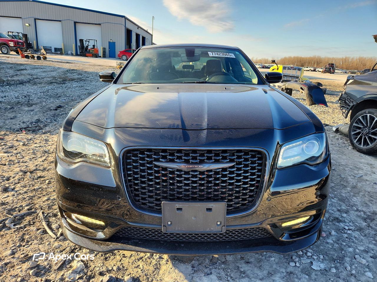 Chrysler 300 2023