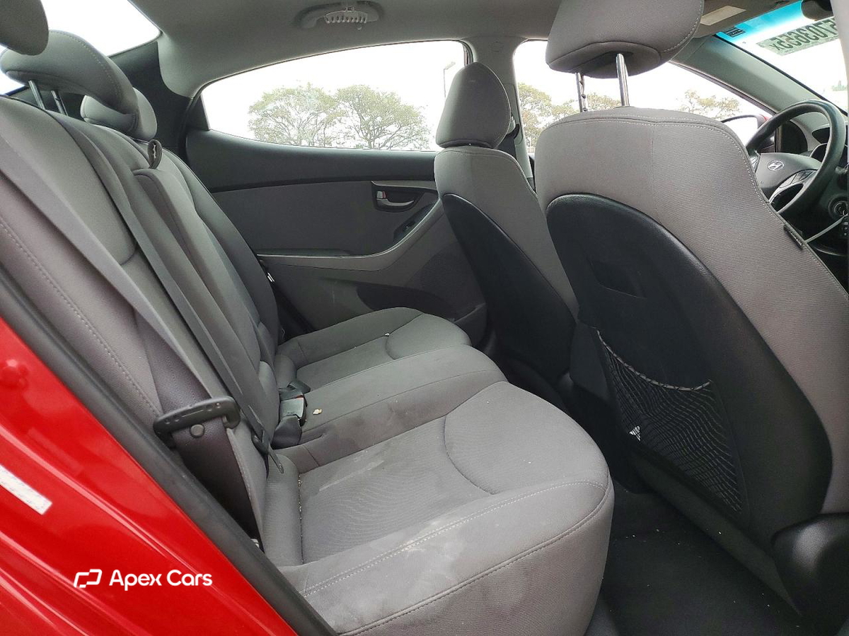 Hyundai Elantra 2016