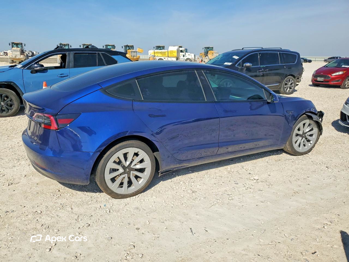 Tesla Model 3 2022