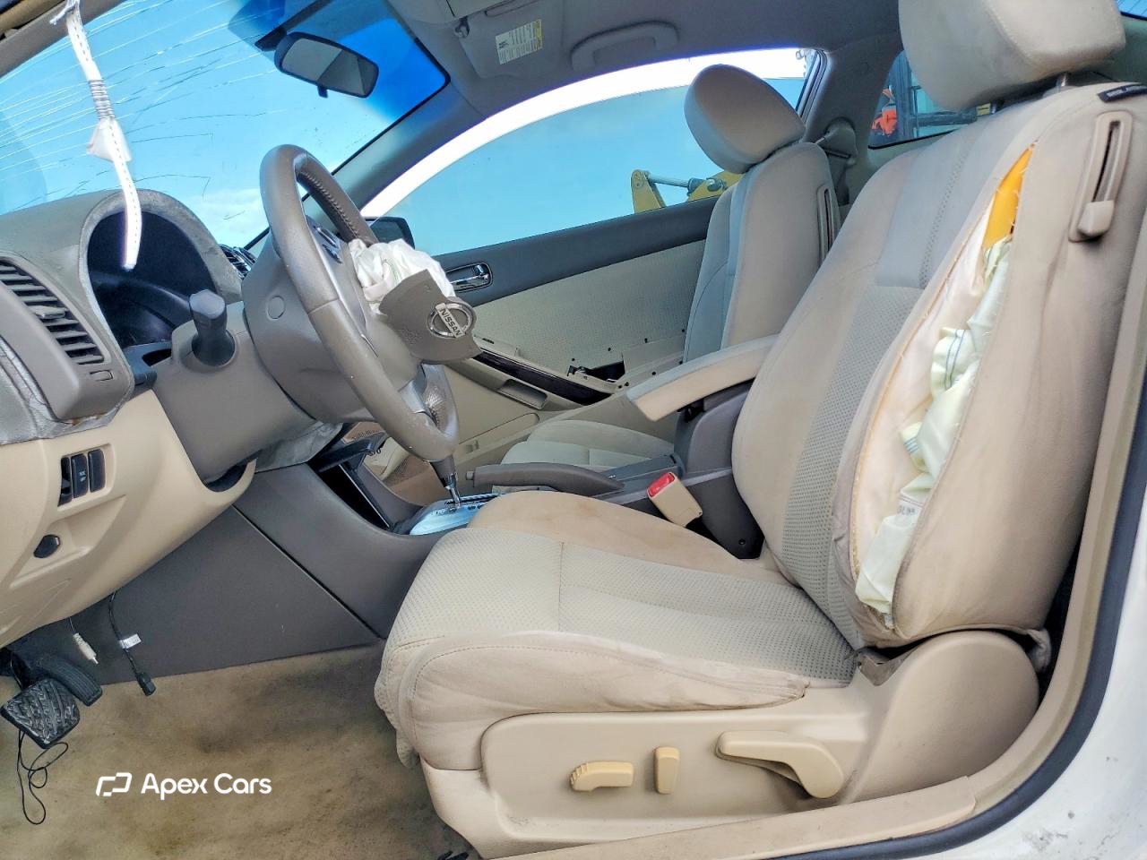 Nissan Altima 2010