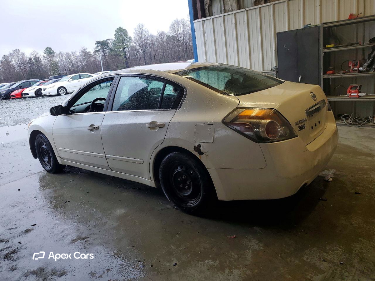 Nissan Altima 2011