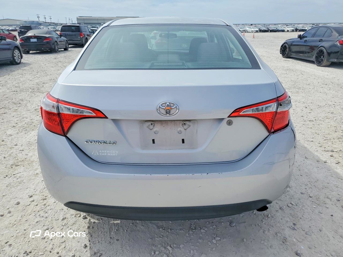 Toyota Corolla 2015
