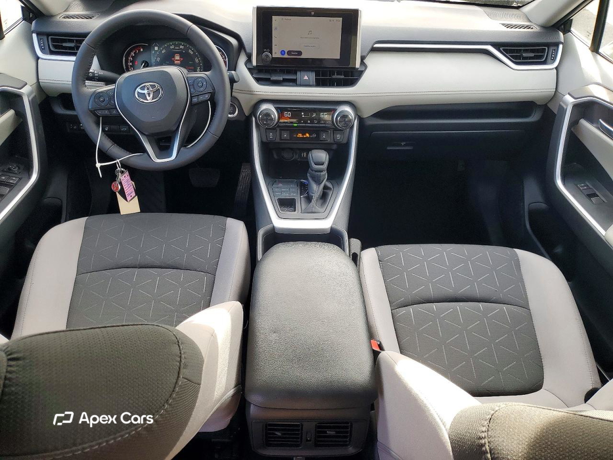 Toyota RAV 4 2025