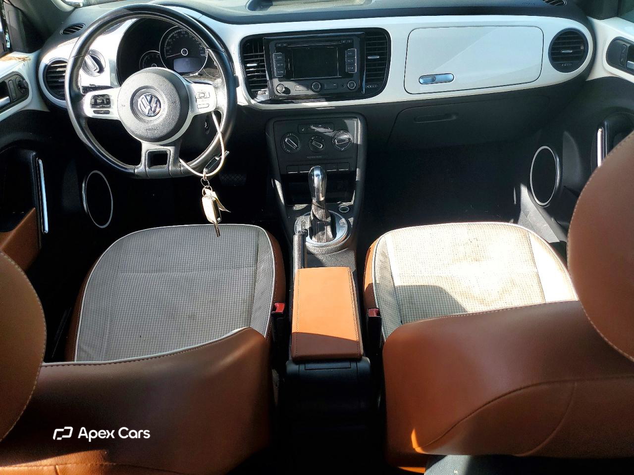 Volkswagen Beetle 2015