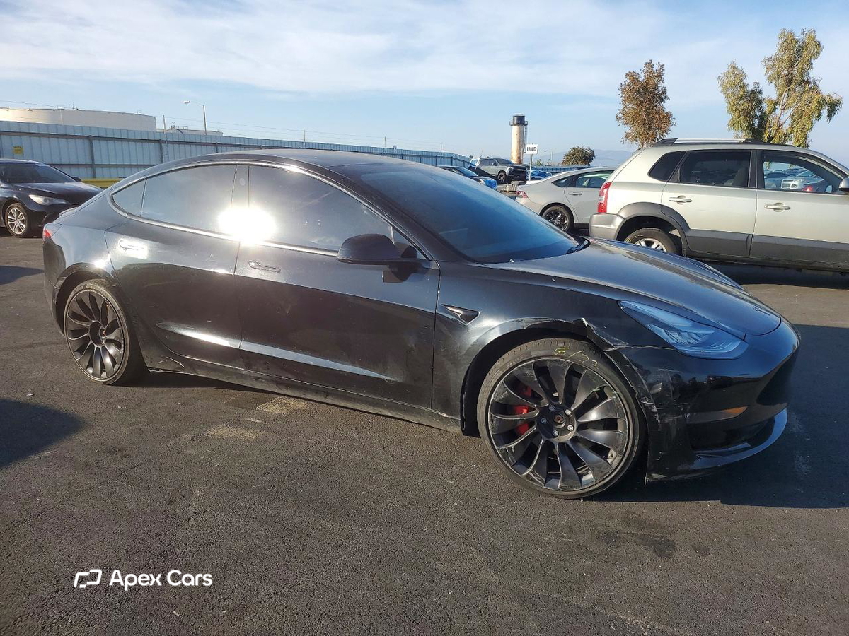 Tesla Model 3 2020
