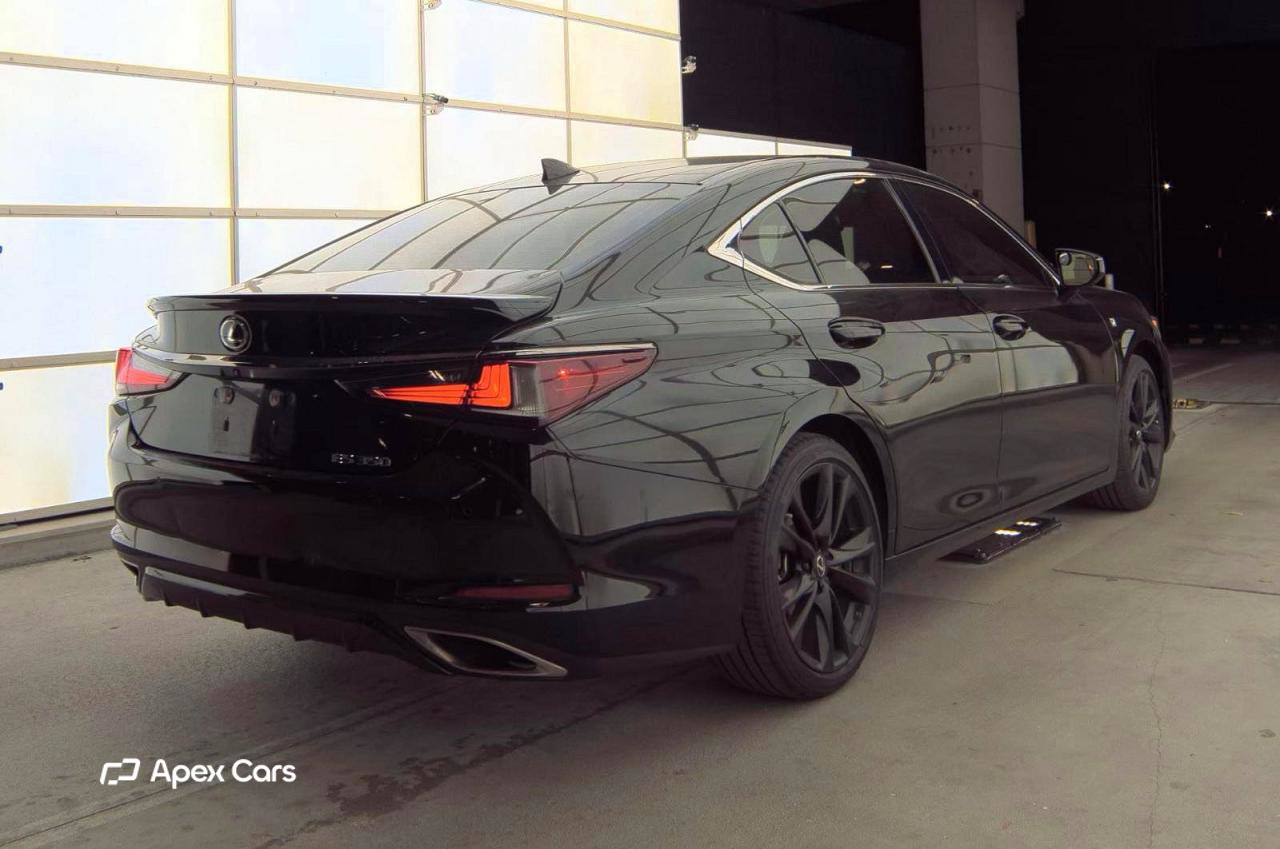 Lexus ES 2023
