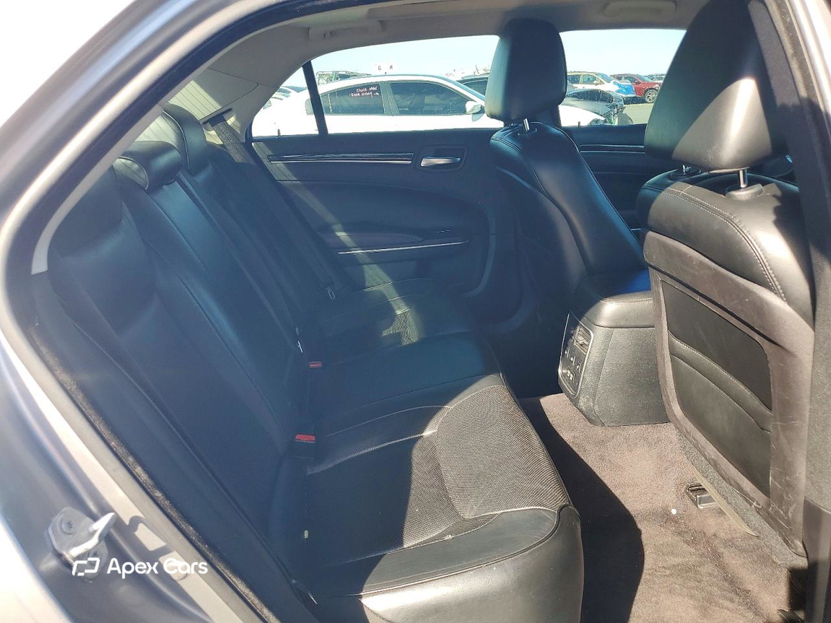 Chrysler 300 2016
