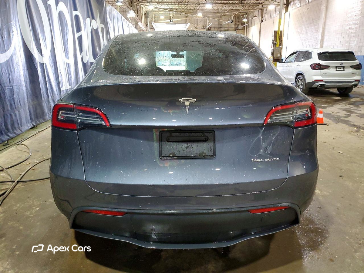 Tesla Model Y 2022