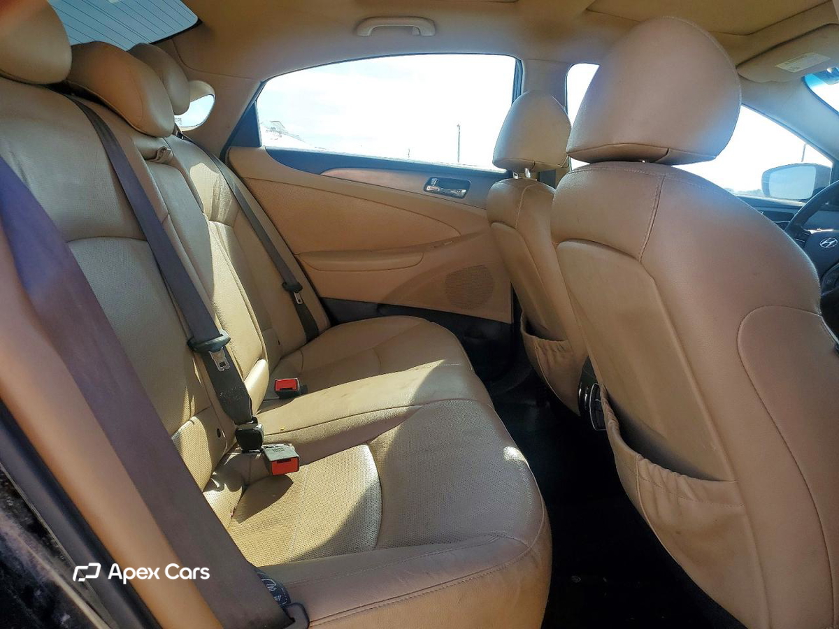 Hyundai Sonata 2011
