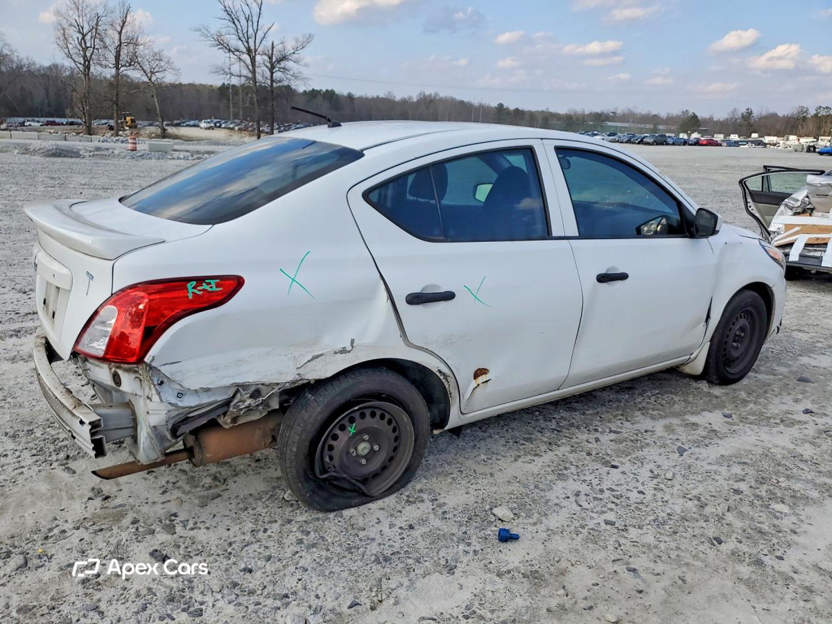 Nissan Versa 2018