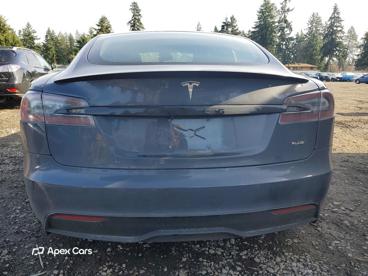 Tesla Model S 2021