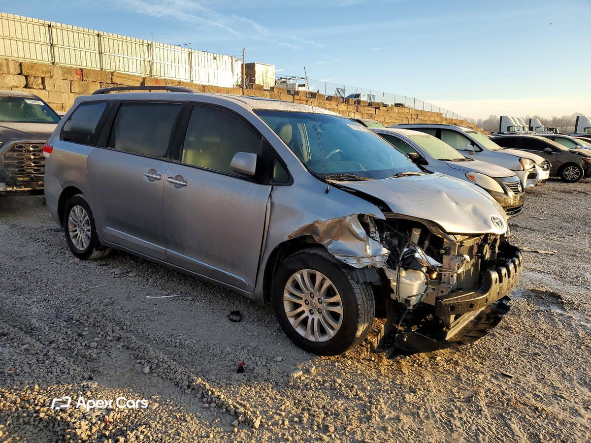 Toyota Sienna 2014