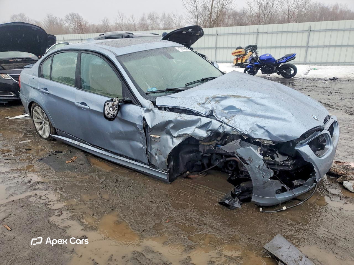 BMW Series 3 2011