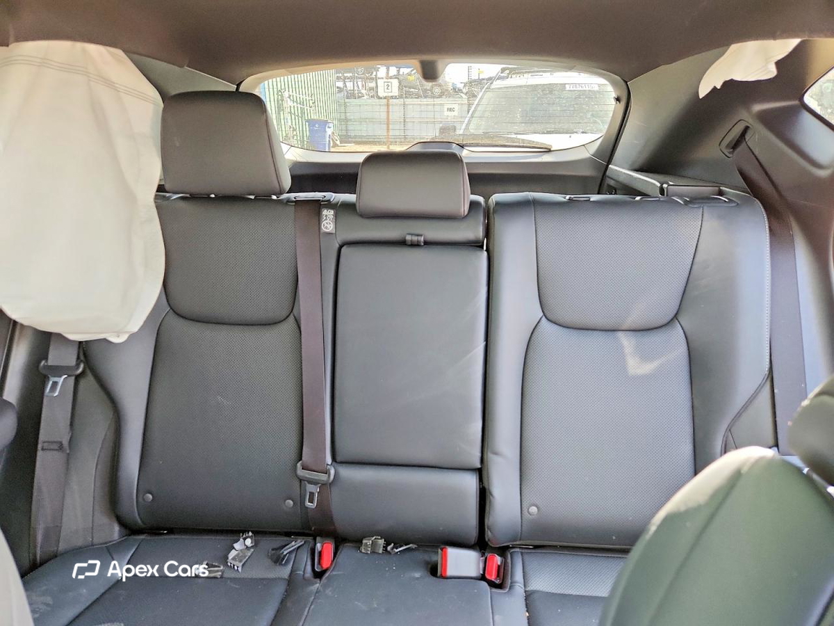 Lexus NX 2025
