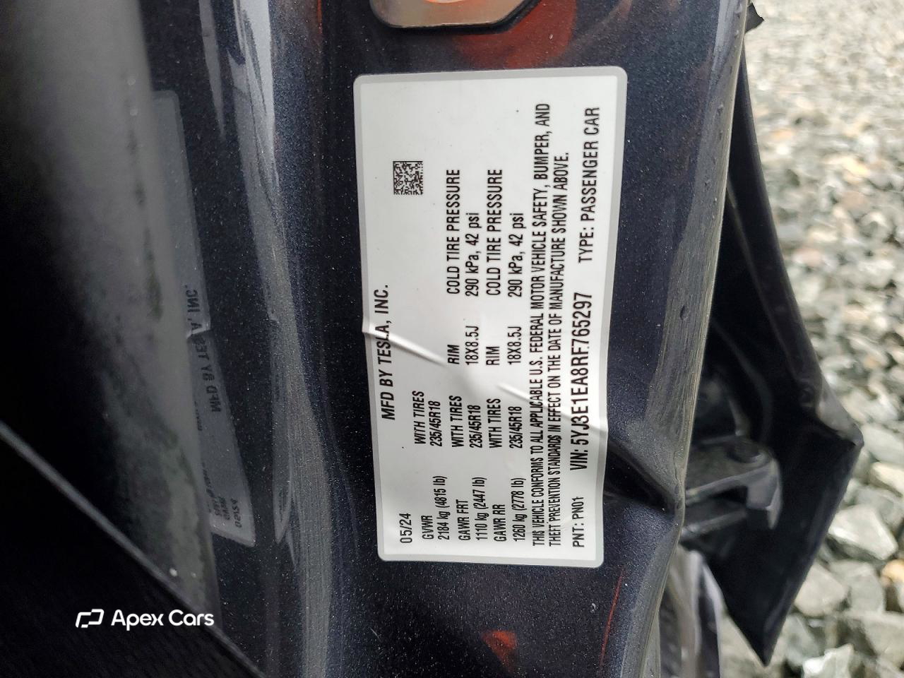 Tesla Model 3 2024