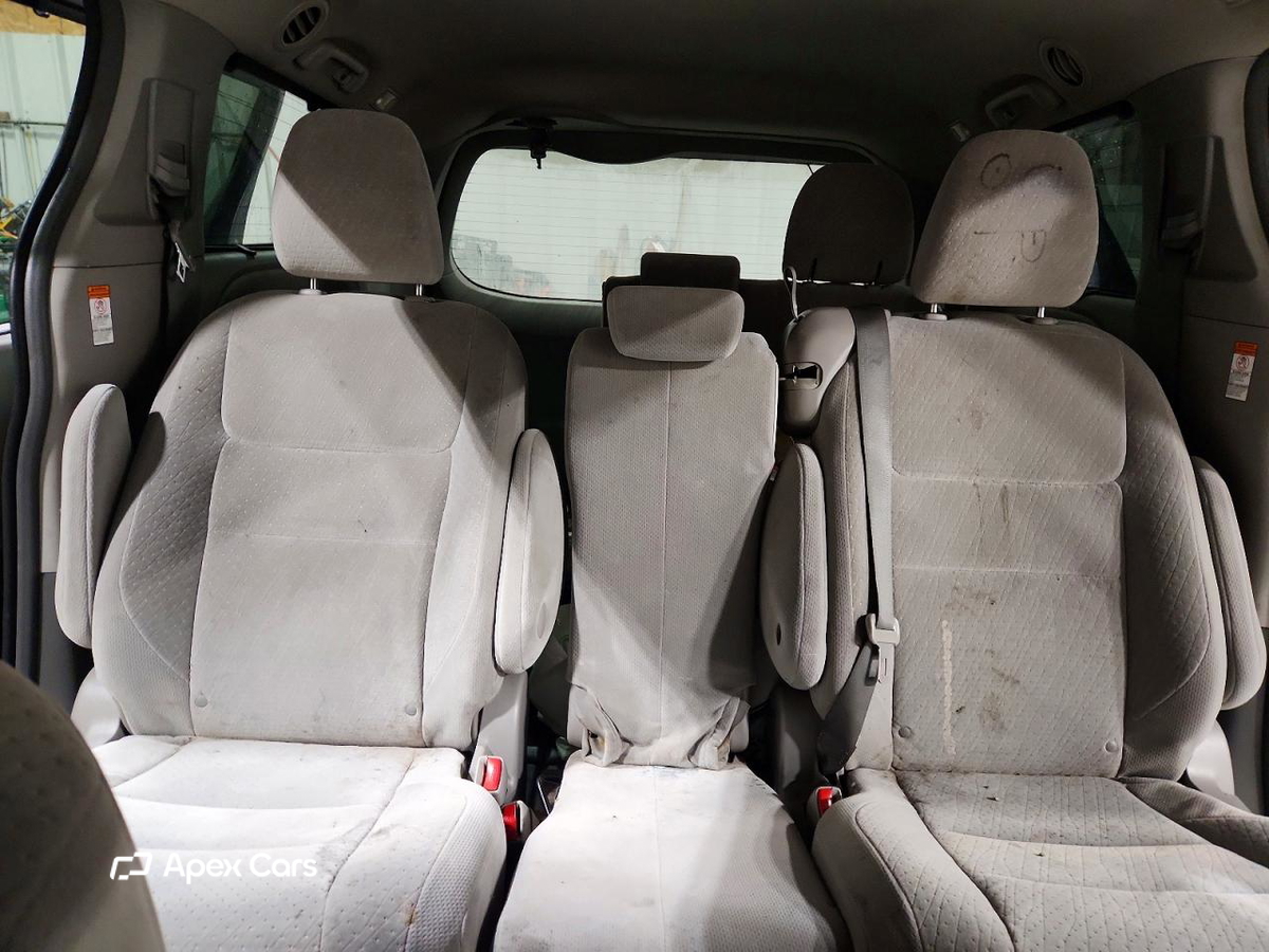 Toyota Sienna 2015