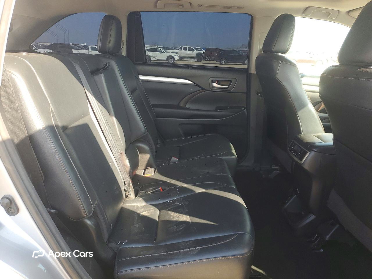 Toyota Highlander 2016