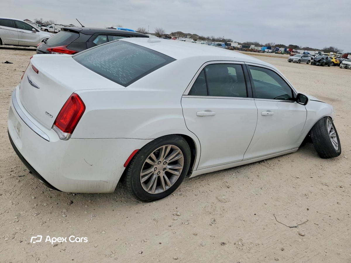 Chrysler 300 2017