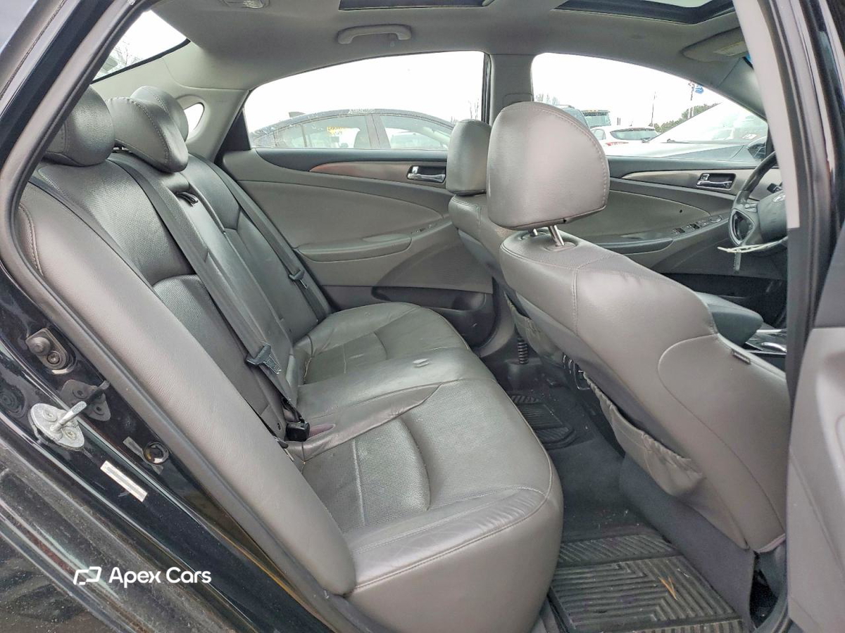 Hyundai Sonata 2011