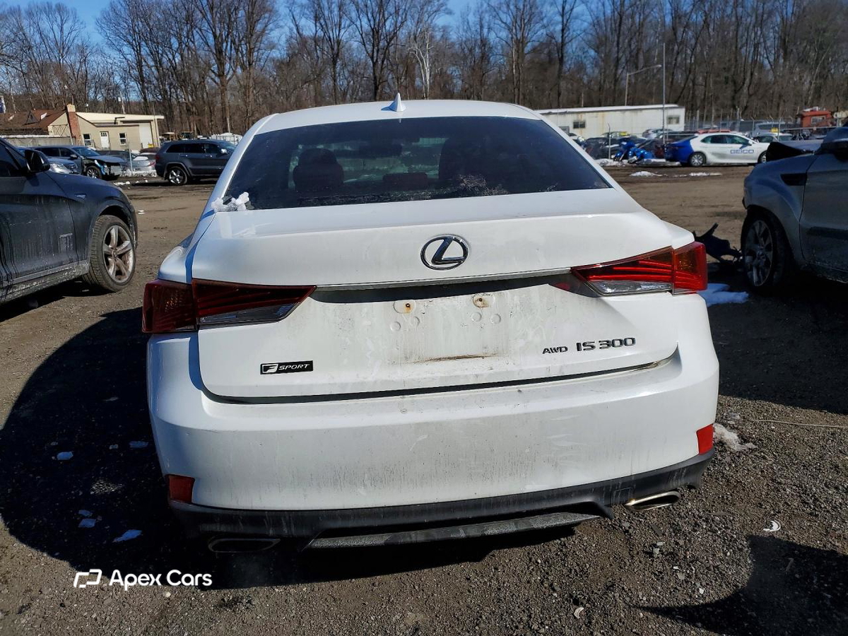 Lexus IS 2018