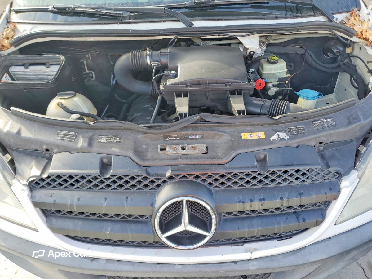 Mercedes-Benz Sprinter 2013