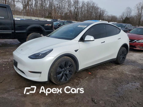 Tesla Model Y 2025 - Image 1 of 12