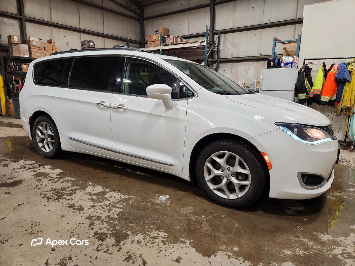 Chrysler Pacifica 2018