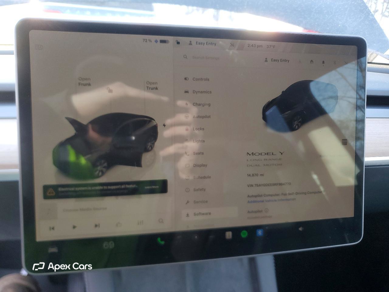 Tesla Model Y 2024