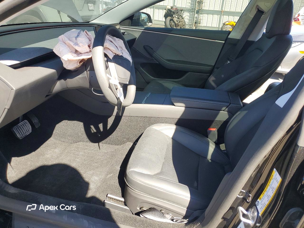 Tesla Model 3 2025