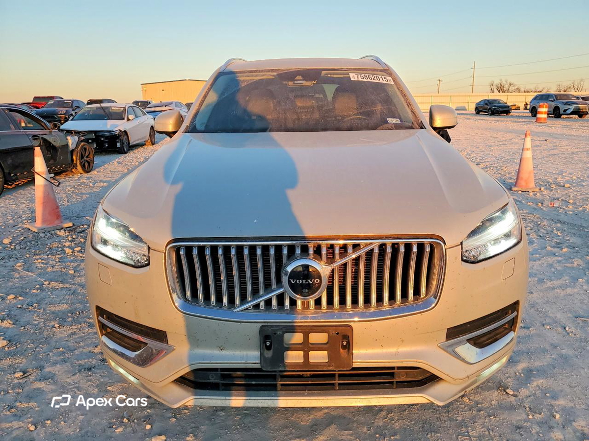 Volvo XC90 2021
