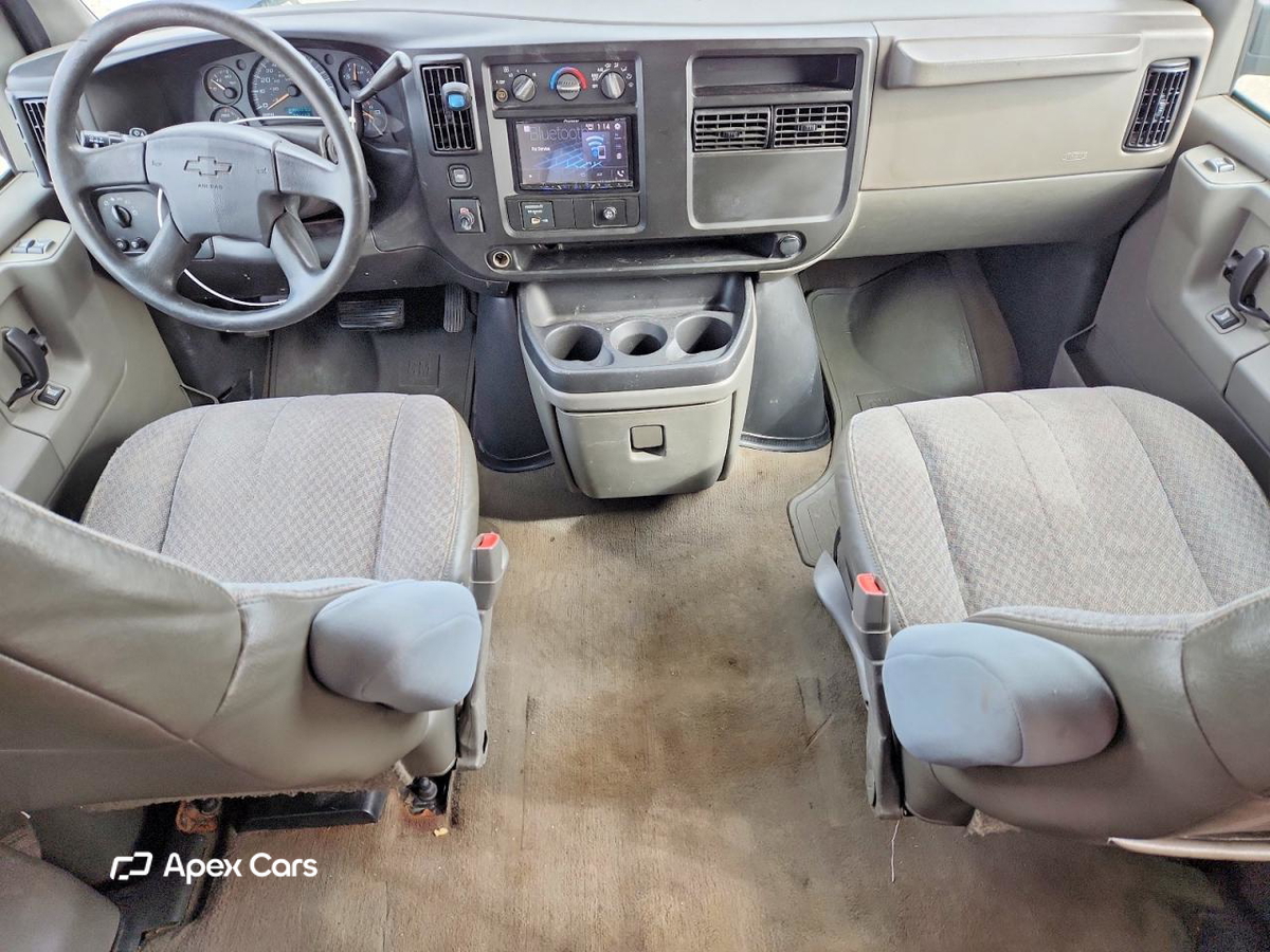 Chevrolet Express 2005