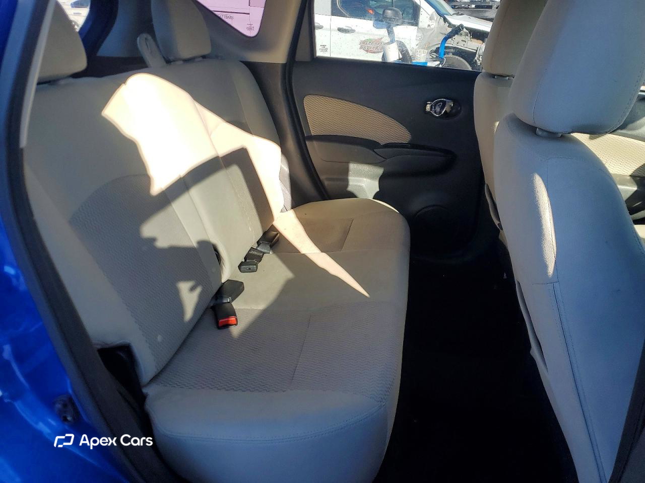Nissan Versa 2015