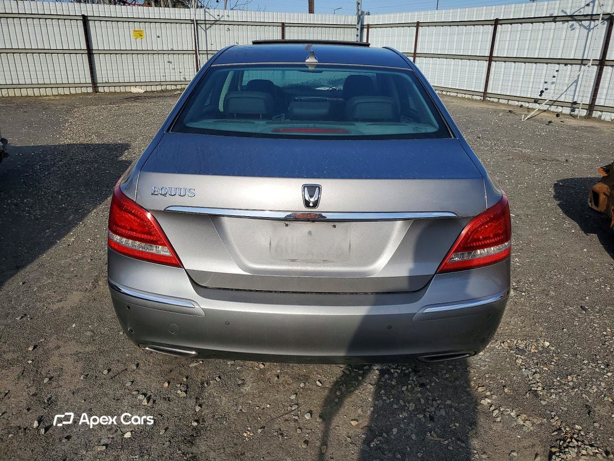 Hyundai Equus 2012