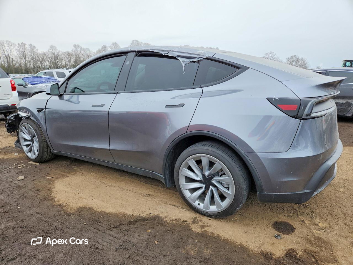 Tesla Model Y 2026