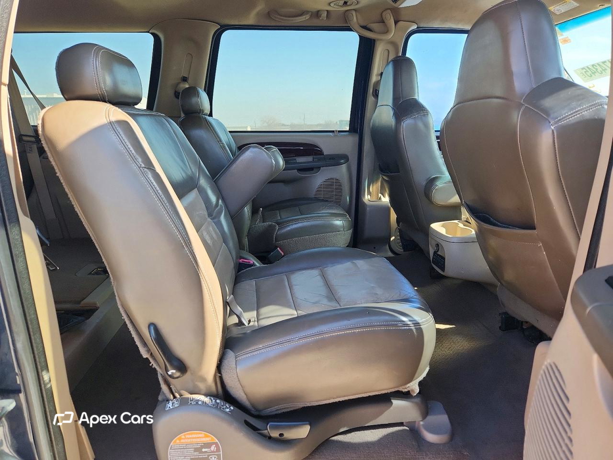 Ford Excursion 2003