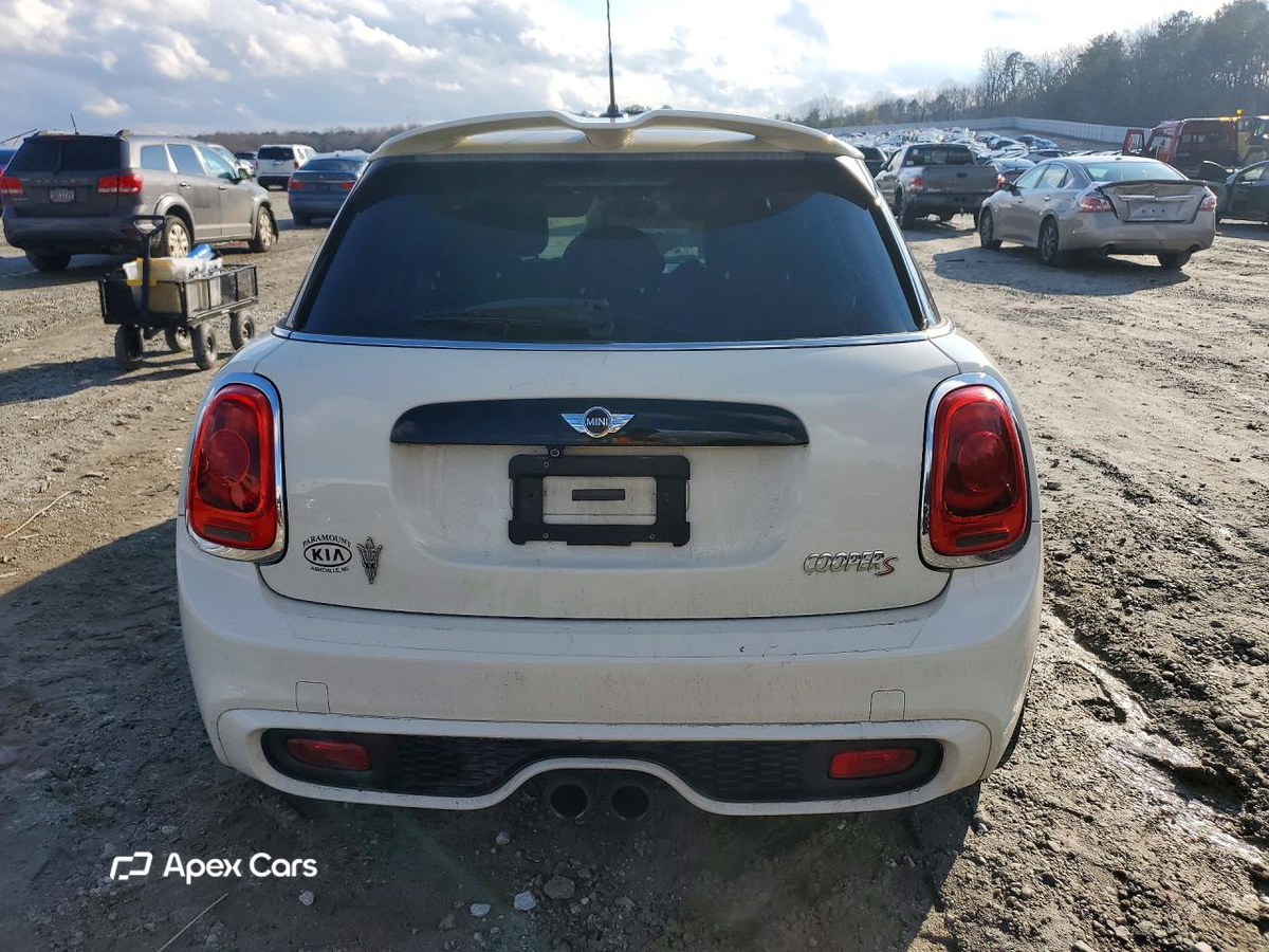 MINI Cooper 2015